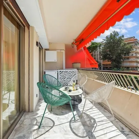 Bright With Terrace - *