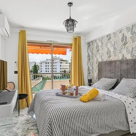 Bright With Terrace - Appartement