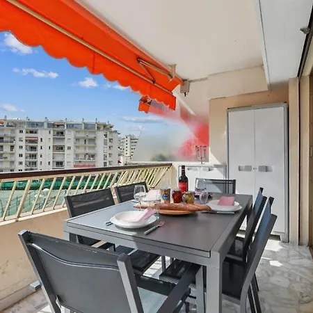 Bright With Terrace - *